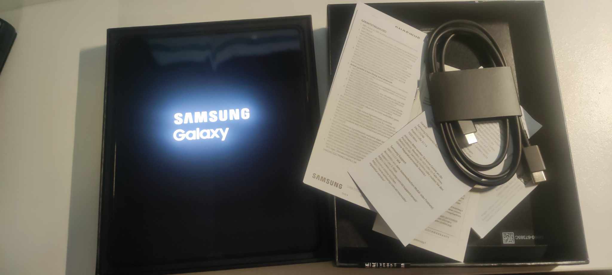 Samsung Galaxy Z Fold4 5G (12GB/256GB) METAX/NO Samsung Galaxy Z Fold4 5G (12GB/256GB) METAX/NO - Image 6