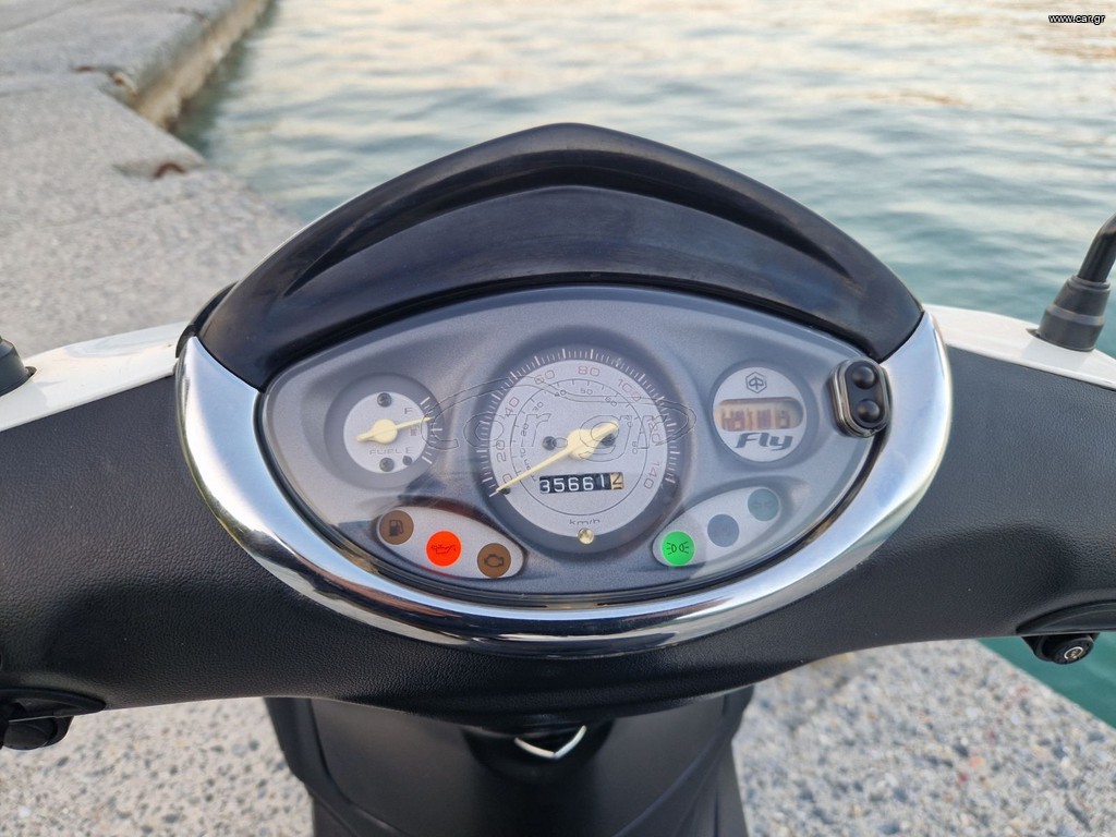 Piaggio FLY 125 4T FLY 125 i 3VALVE '14 Piaggio FLY 125 4T FLY 125 i 3VALVE '14 - Image 6